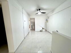 Clementi Avenue 2 Shopping Centre (D5), Retail #563203341